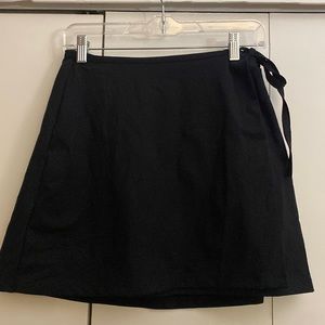 Girlfriend Collective Wrap Skort in Black